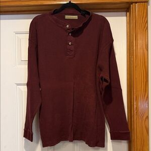 NATURAL LIFE Men's Long Sleeve Henley in Burgundy